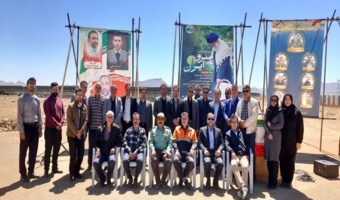 کاشت ۱ هزار و ۲۰۰ اصله نهال سنجد در محدوده نیروگاه خورشیدی سایان افق نجف‌آباد