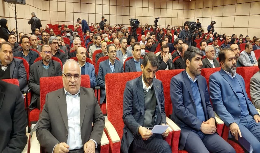 آئین آغاز عملیات اجرایی پروژه احداث بزرگترین نیروگاه خورشیدی کشور به ظرفیت ۶۰۰ مگاوات.