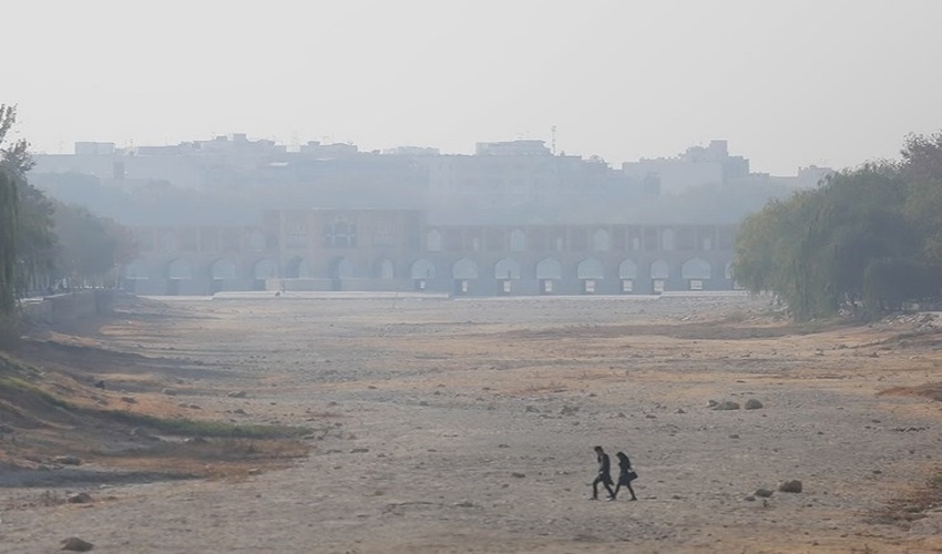 افزایش ۵۰ هزار هکتاری کانون‌های بیابانی، تهدید جدی برای اصفهان