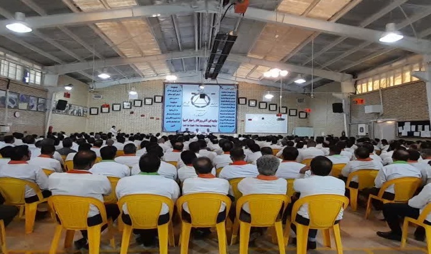 مشارکت اعضای کنگره 60 به منظور اجرای طرح یک میلیارد درخت در کشور در اصفهان