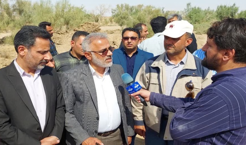 بازدید رئیس سازمان منابع طبیعی و آبخیزداری کشور از نهالستان مجتمع فولاد کویر