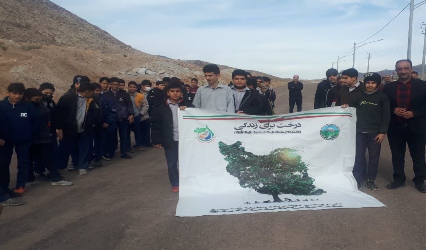 پویش کاشت بذر در گنبد باز نطنز