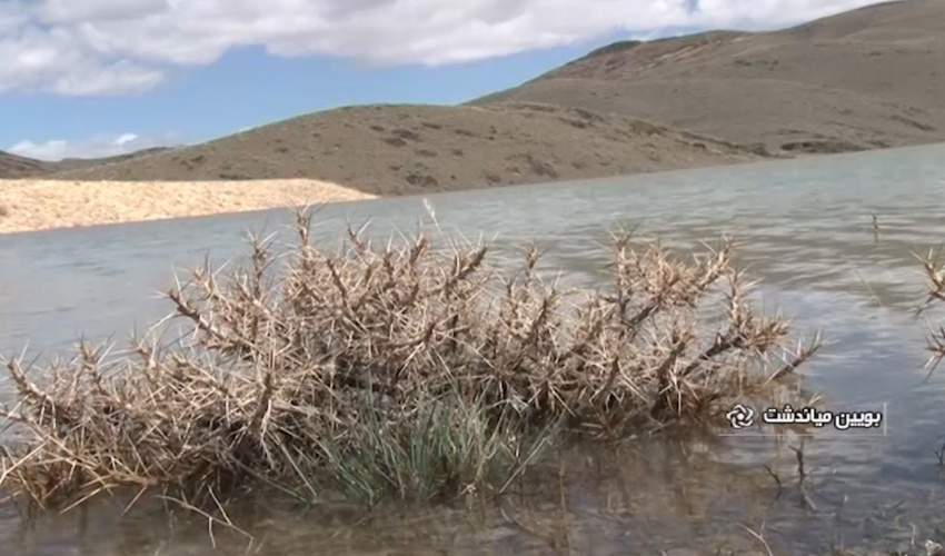 سرریز شدن بند خاکی ماربر بویین میاندشت