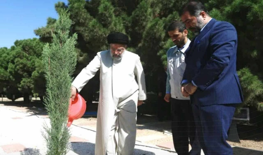 به یاد رئیس جمهوری که نهال شهادتش را آبیاری کرد