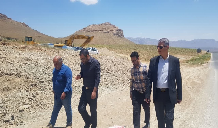 بازدید فرماندار و رئیس اداره منابع طبیعی چادگان از کریدور شرق به غرب کشور