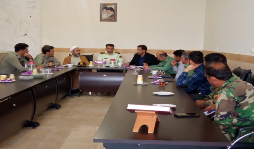 نشست راهبردی با کارکنان اداره منابع طبیعی شهرستان سمیرم