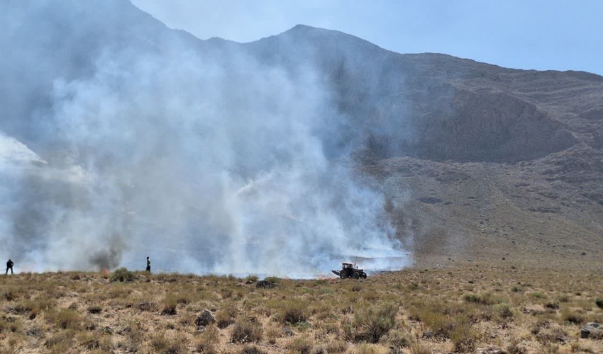 ۱۰۰ هکتار از مراتع اسفرجان شهرضا در آتش سوخت