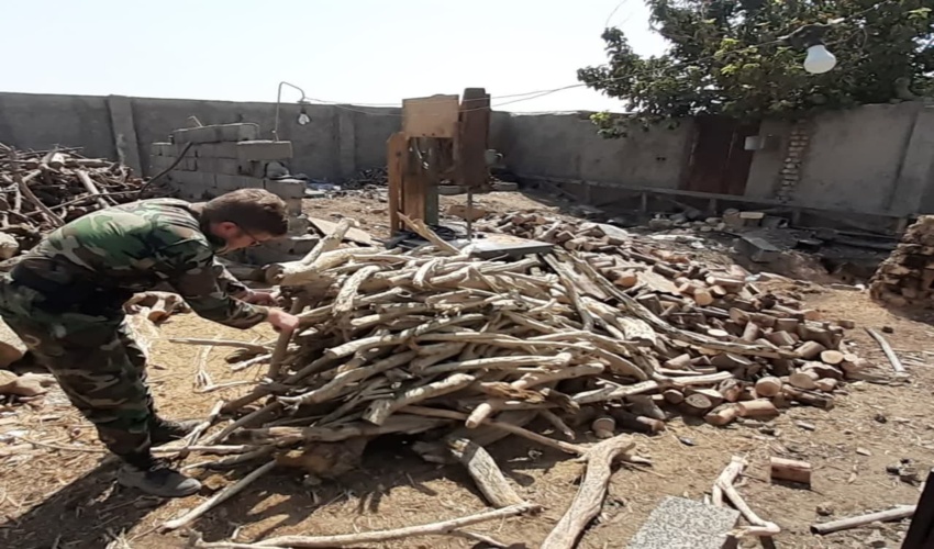 کشف و ضبط بیش از ۲ تن چوب و ذغال تاغ در شهرستان اصفهان