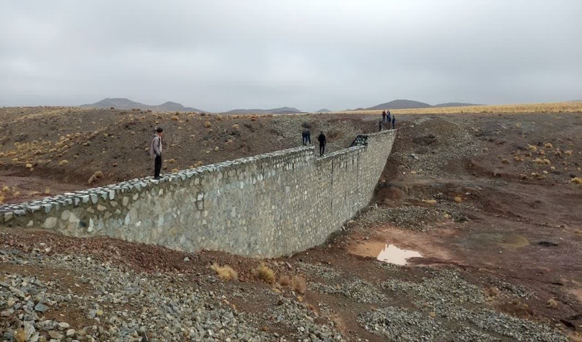 بازدید از روند تکمیل سازه آبخیزداری بند سنگ و ملاتی نهوج اردستان