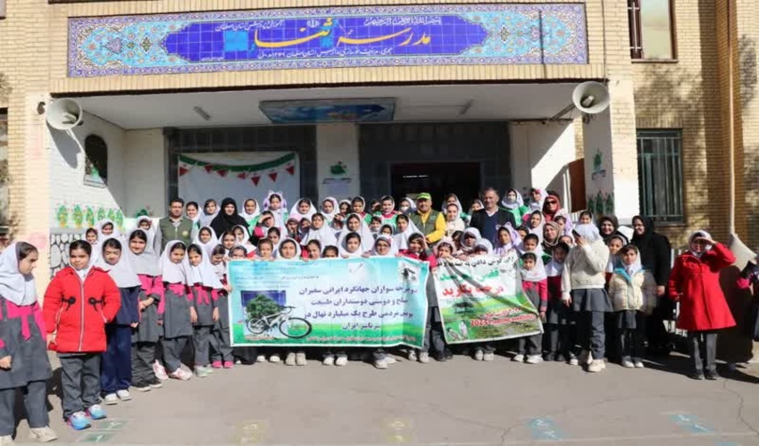 در ۴۵۰۰ مدرسه در سراسر کشور نهالستان دانش آموزی ایجاد شده است