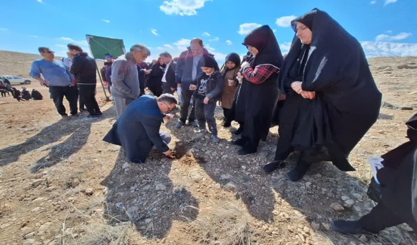 برگزاری مراسم جنگلکاری مشارکتی در مراتع روستای خنب کاشان