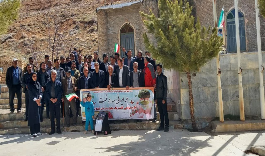 تداوم پویش درختکاری "سرو ایران" در شهرستان سمیرم