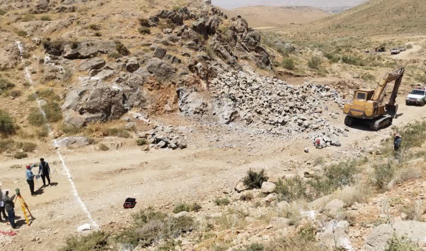 آغاز عملیات اجرایی بند سنگ و سیمان ننادگان فریدن