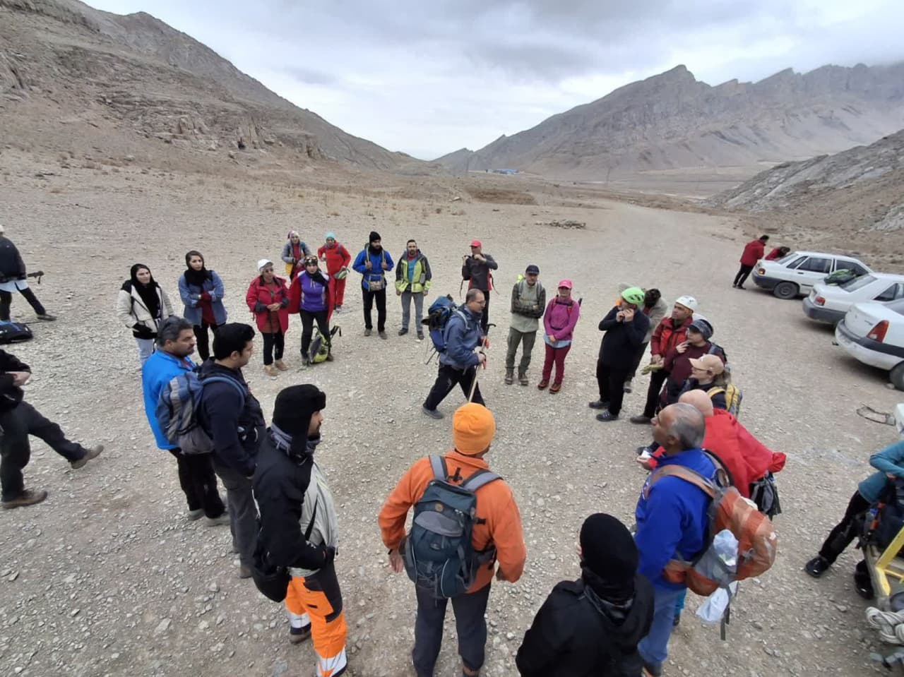 کوهنوردان شاهین شهری هفته منابع طبیعی را گرامی داشتند
